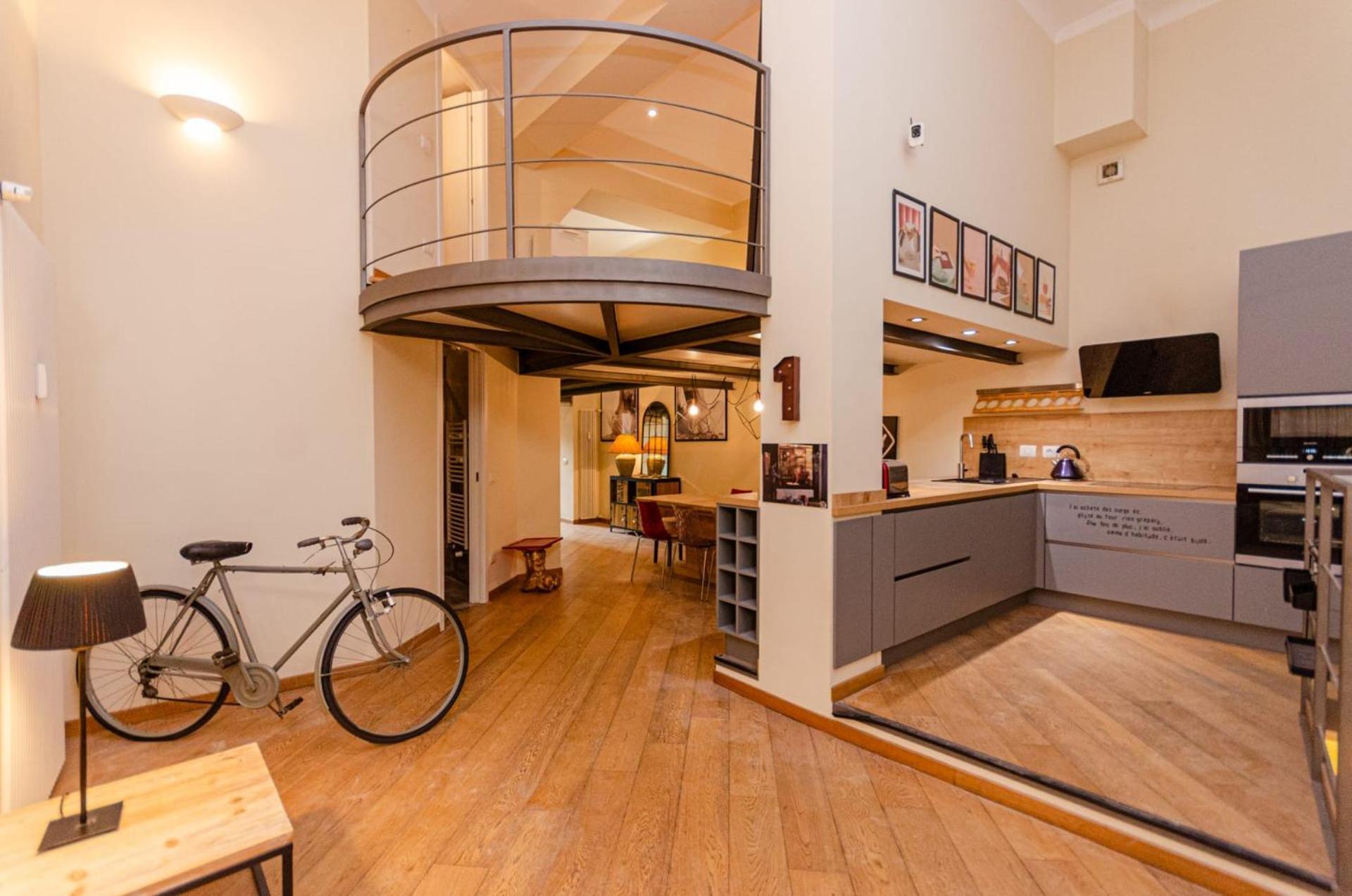 Luxury 3 Fiat, Ariberto Home, Tra Centro Storico Di E Navigli, Con Spaziosa Jacuzzi Appartement Milan