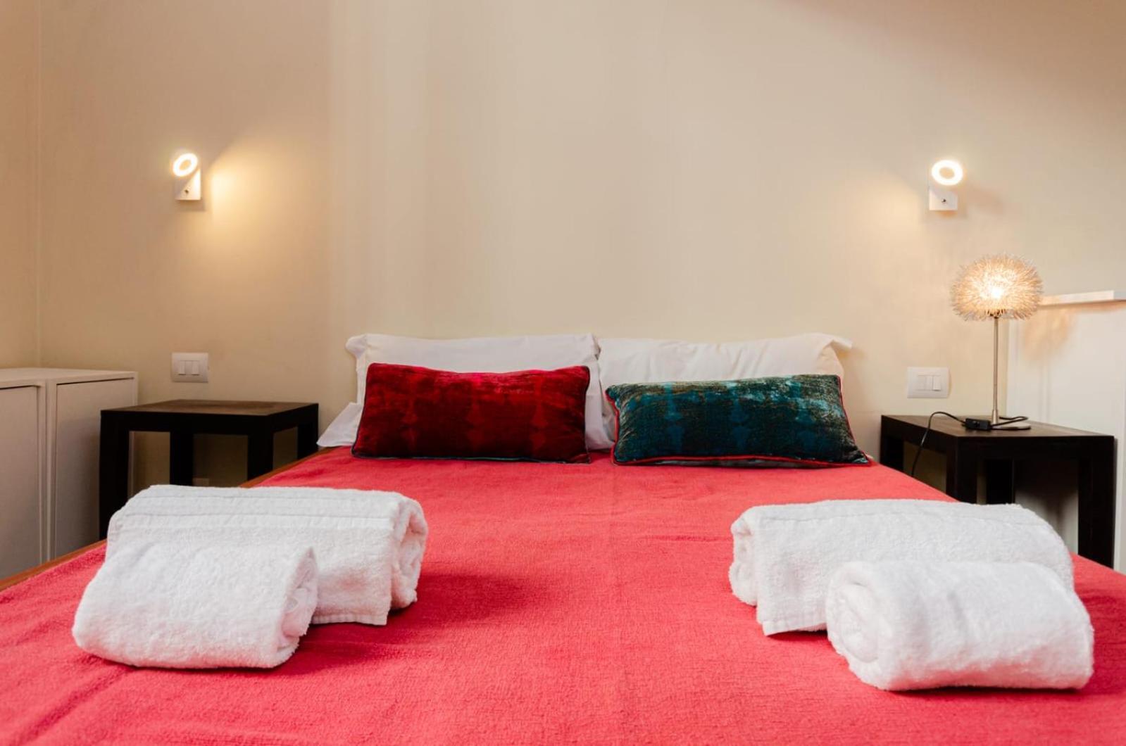 Luxury 3 Fiat, Ariberto Home, Tra Centro Storico Di E Navigli, Con Spaziosa Jacuzzi Appartement *