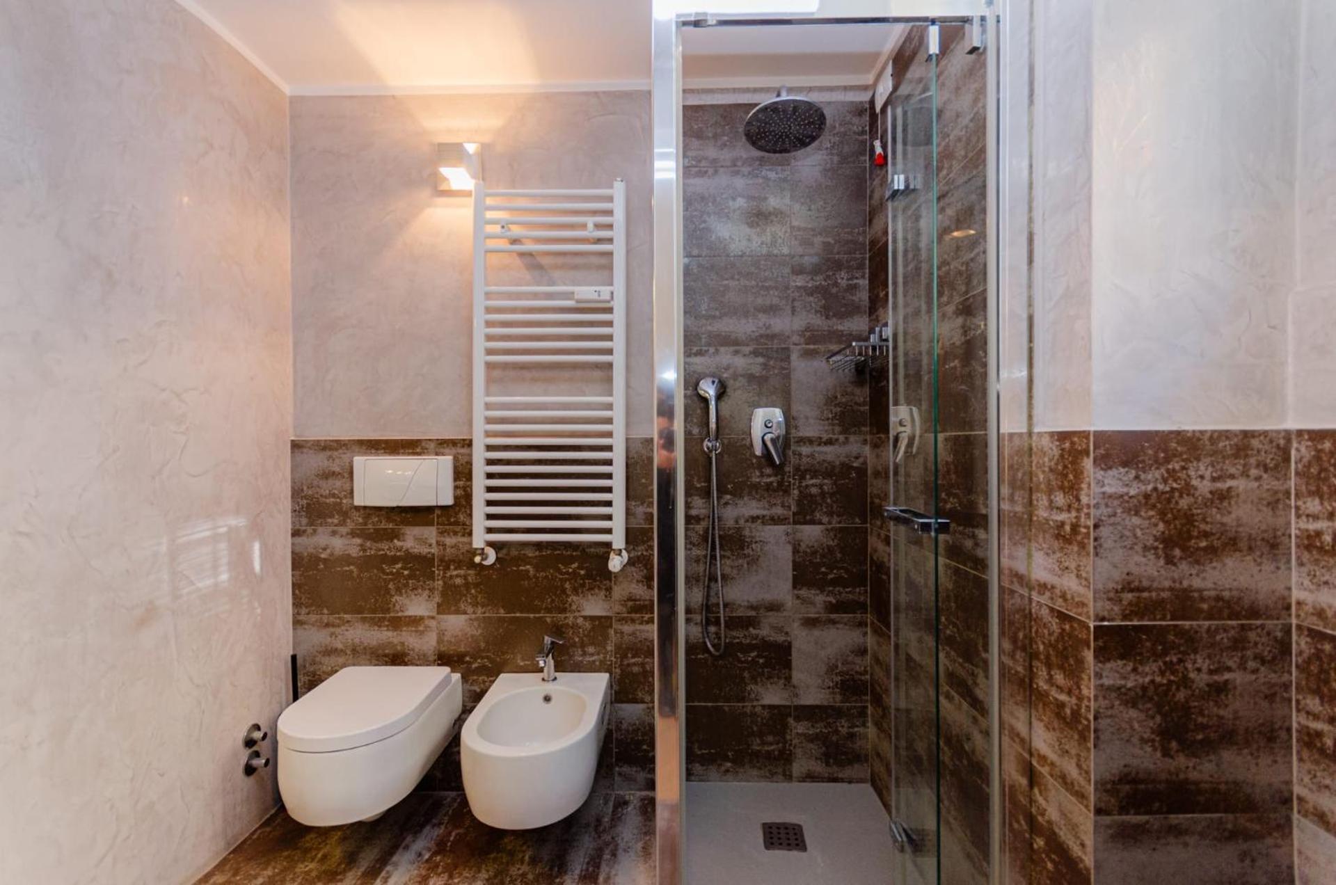 Luxury 3 Fiat, Ariberto Home, Tra Centro Storico Di E Navigli, Con Spaziosa Jacuzzi Appartement Milan