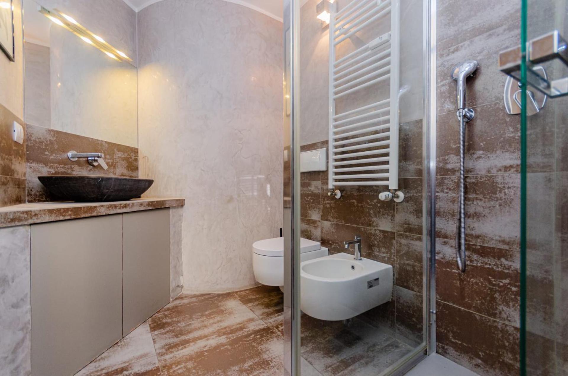Luxury 3 Fiat, Ariberto Home, Tra Centro Storico Di E Navigli, Con Spaziosa Jacuzzi Appartement *