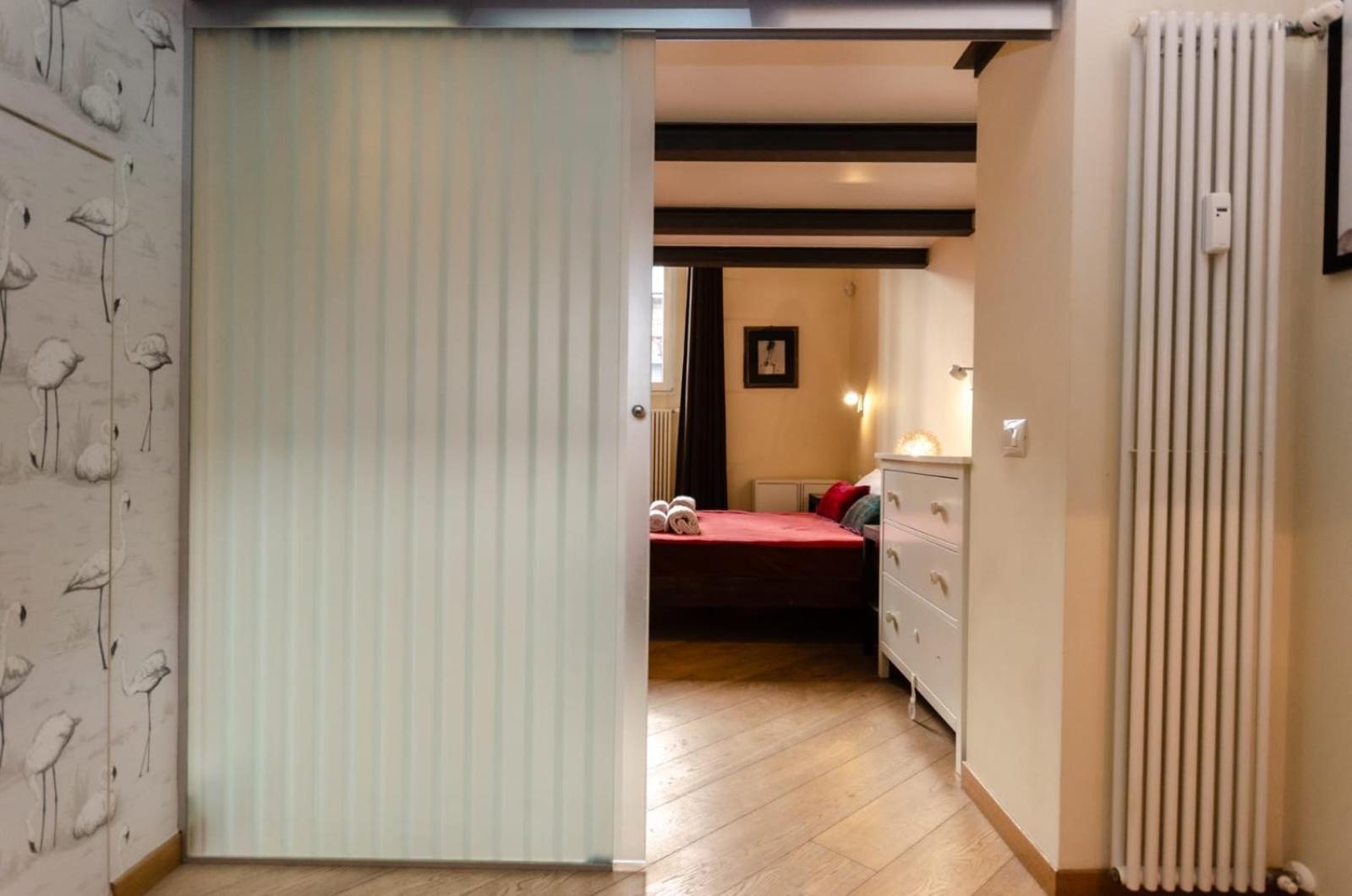 Appartement Luxury 3 Fiat, Ariberto Home, Tra Centro Storico Di E Navigli, Con Spaziosa Jacuzzi *