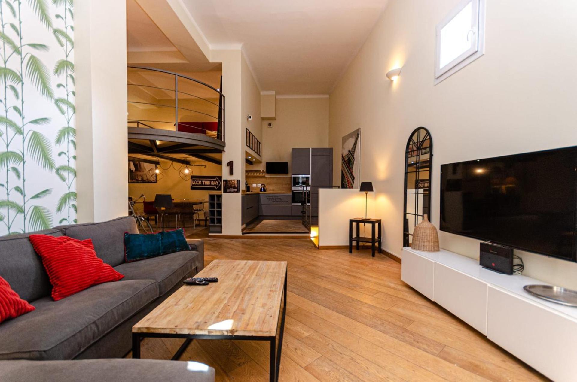 Appartement Luxury 3 Fiat, Ariberto Home, Tra Centro Storico Di E Navigli, Con Spaziosa Jacuzzi Milan